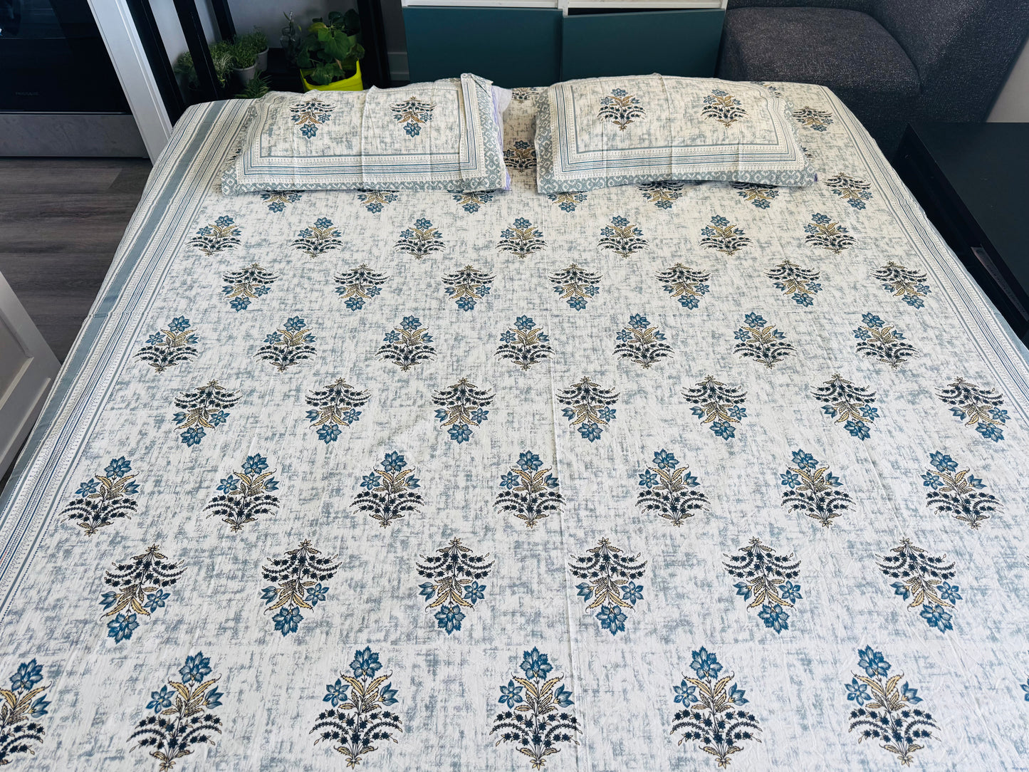 Hand-Block Printed Cotton Queen Bedsheet – Jaipur Floral Paisley | Aayamora