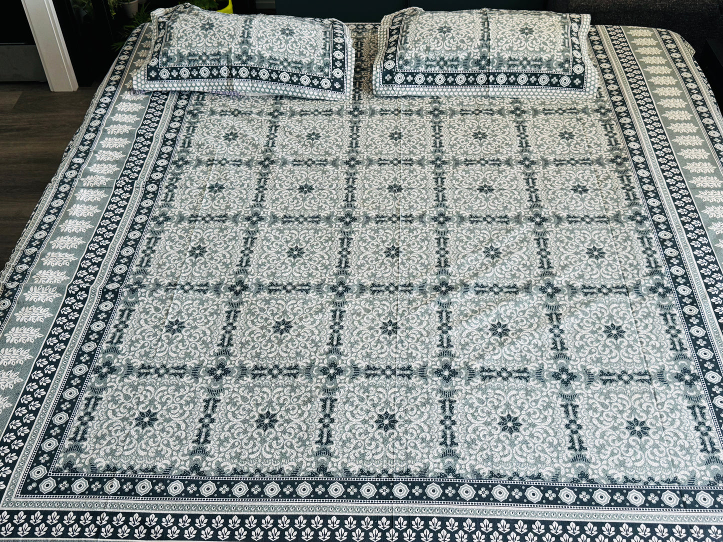 Hand-Block Printed Cotton Queen Bedsheet – Teal Floral Lattice | Aayamora