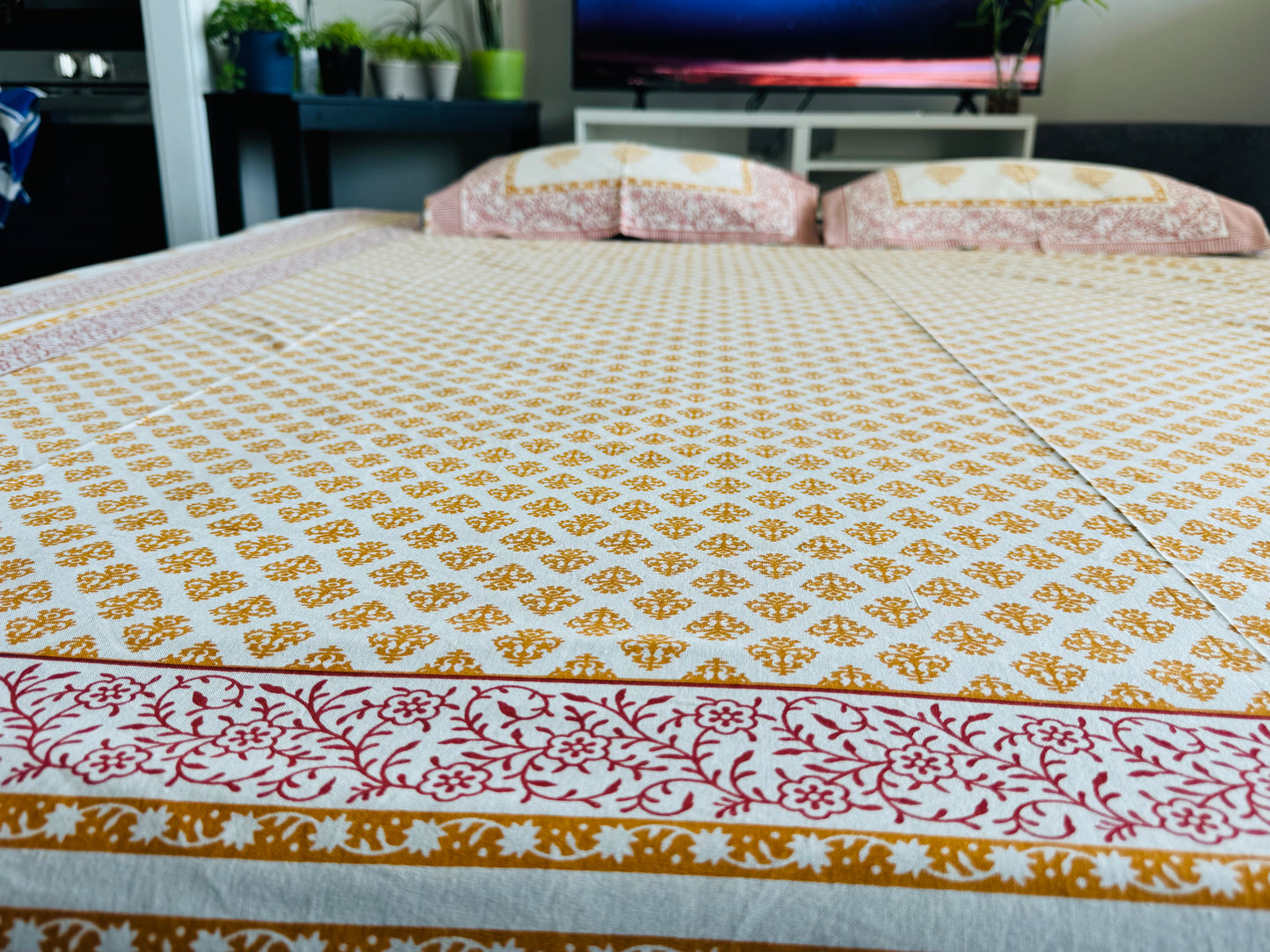 Hand-Block Printed Cotton Queen Bedsheet – Mustard & Pink Booti | Aayamora