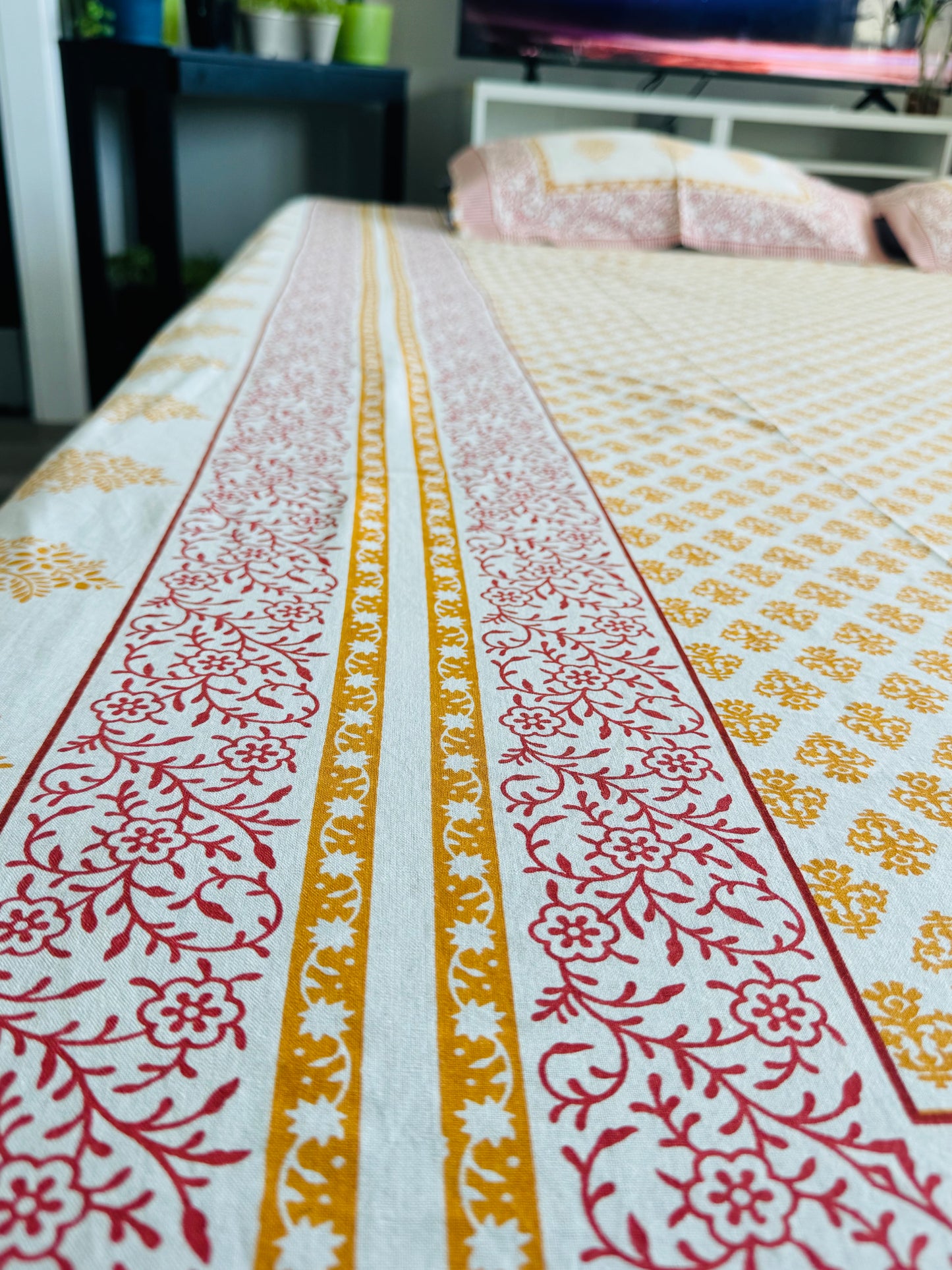 Hand-Block Printed Cotton Queen Bedsheet – Mustard & Pink Booti | Aayamora