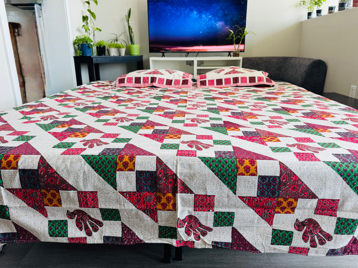 Hand-Block Printed Cotton Queen Bedsheet – Multicolor Geometric | Aayamora