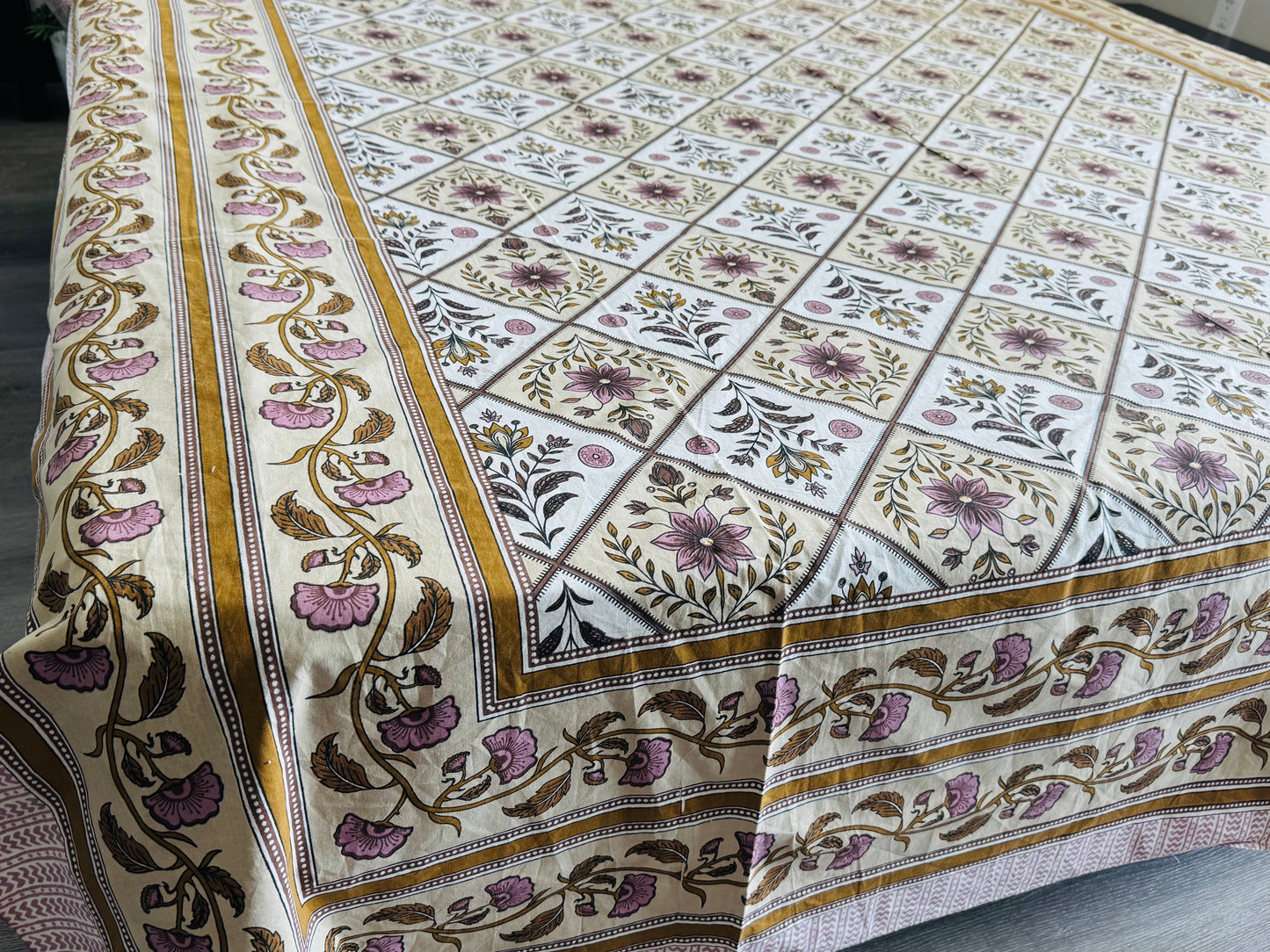 Hand-Block Printed Cotton Queen Bedsheet – Diamond Floral Lattice | Aayamora