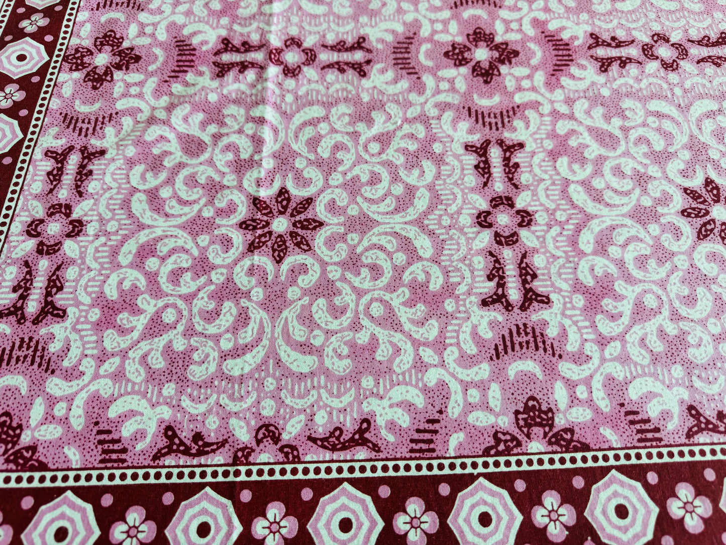 Hand-Block Printed Cotton Queen Bedsheet – Pink Floral Lattice | Aayamora