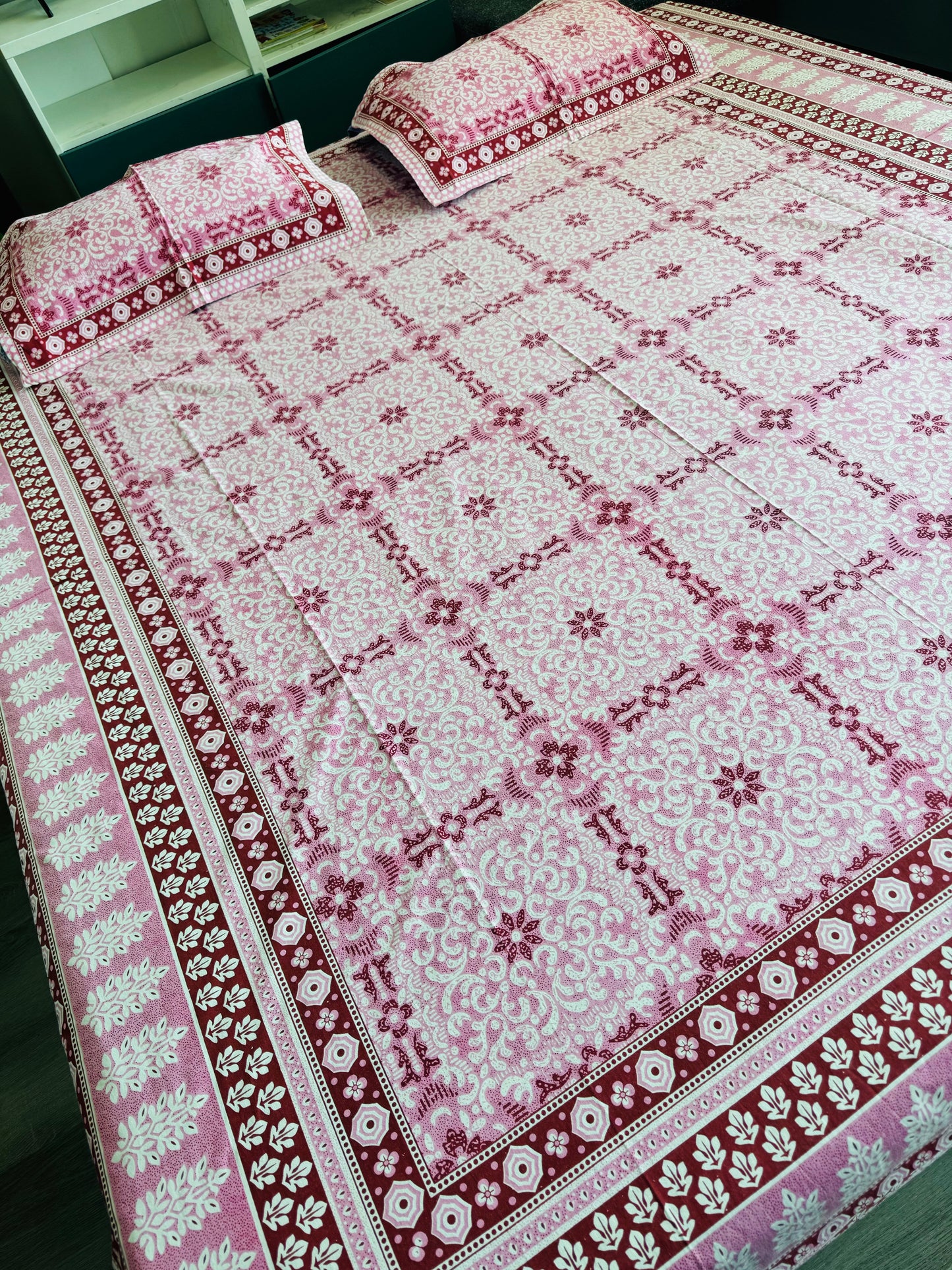 Hand-Block Printed Cotton Queen Bedsheet – Pink Floral Lattice | Aayamora