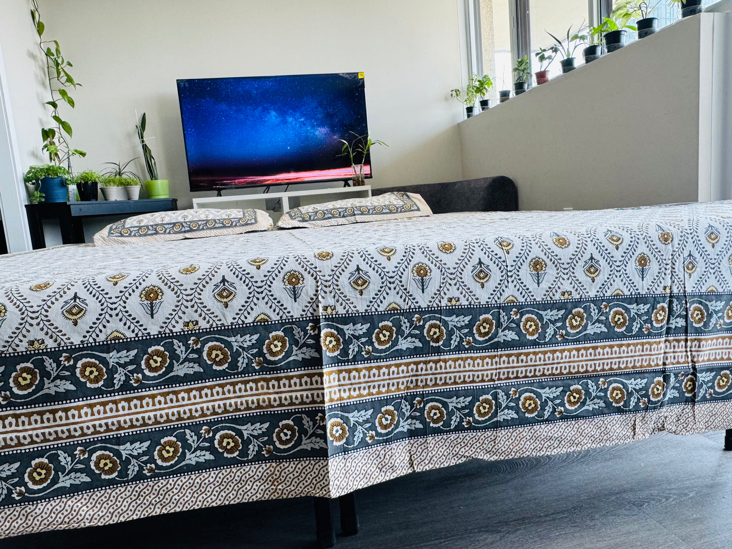Aayamora Hand-Block Printed Cotton Bedsheet - Pattern 19